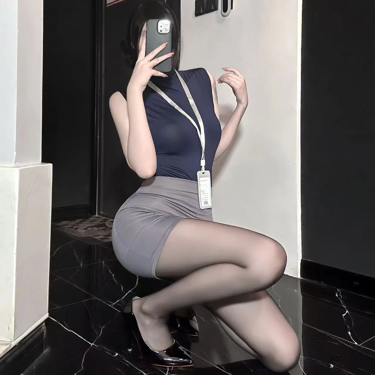 Atasan Tanpa Lengan Pendek Musim Panas Gaya Keinginan Murni Gadis Populer Rok Mini Bodycon Pinggang Tinggi Set Dua Potong Pakaian Fashion Wanita