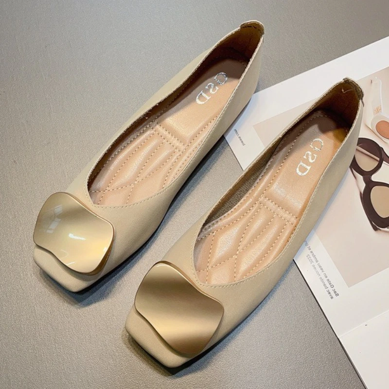 

Женские туфли-лодочки на низком каблуке с металлическими украшениями, дизайнерская обувь с квадратным носком и мелким носком, удобные легкие лоферы, женские Zapatos Mujer