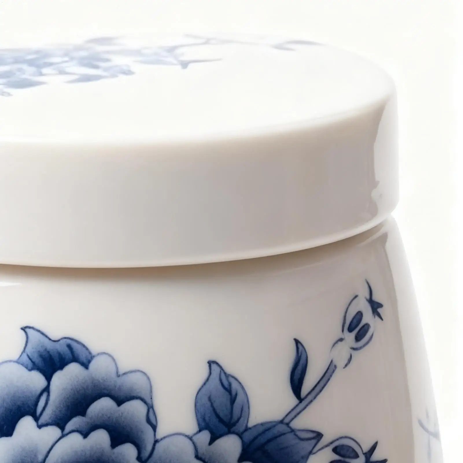 

Egg Coddled Cups With Lid 220ML Poacher Vintage Ceramic Egg Cup For Breakfast Serving Steamed Kitchen Home Cooking Women Men