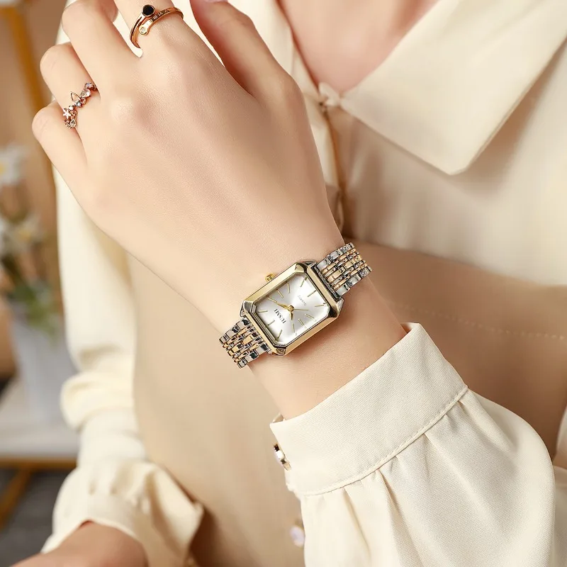 Ladies Watch, Stylish and Exquisite Square Versatile Atmospheric Quartz Watch