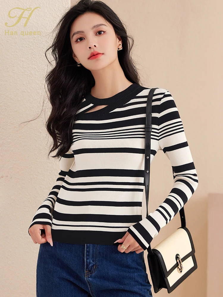 H Han Queen New Autumn Winter Tees Knitted Tops Womens Vintage Simple Long Sleeve Women O-Neck Casual Hollow Out Stripe T-Shirts