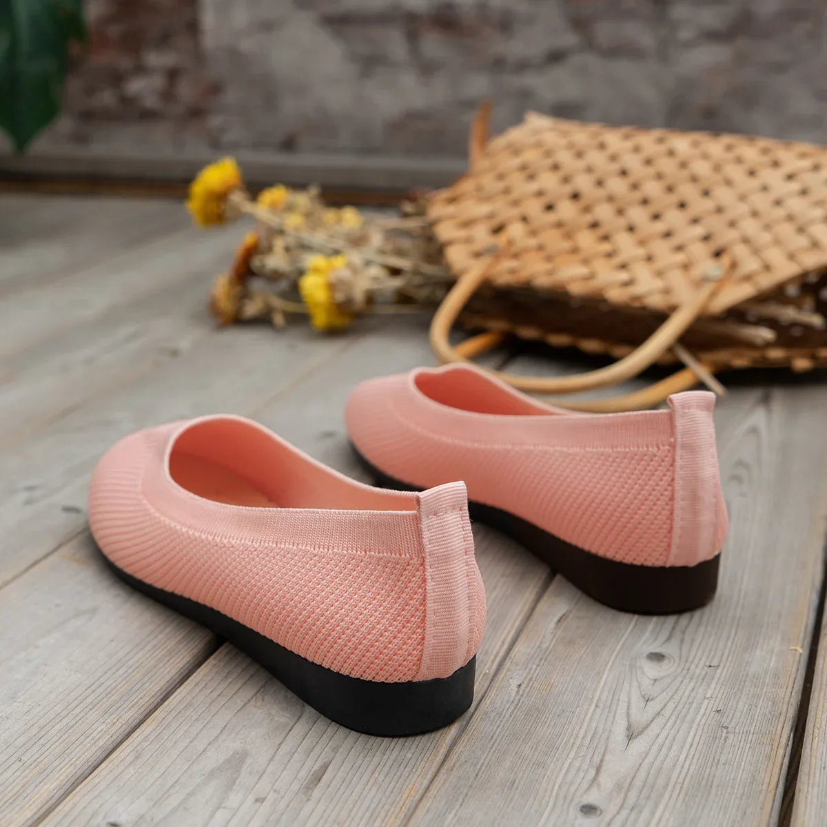 Frühlings-Damenschuhe, neue gestrickte Socken-Sneaker, atmungsaktive Slip-On-Loafer mit runder Zehenpartie, Größe 36-43, leichte Schuhe in Übergröße – Detail 28