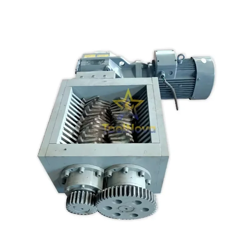 Hot Selling Small Shredder Chassis Scrap Metal Wood Domestic Waste Plastic Shredder Box Fabric Old Clothes Shredder
