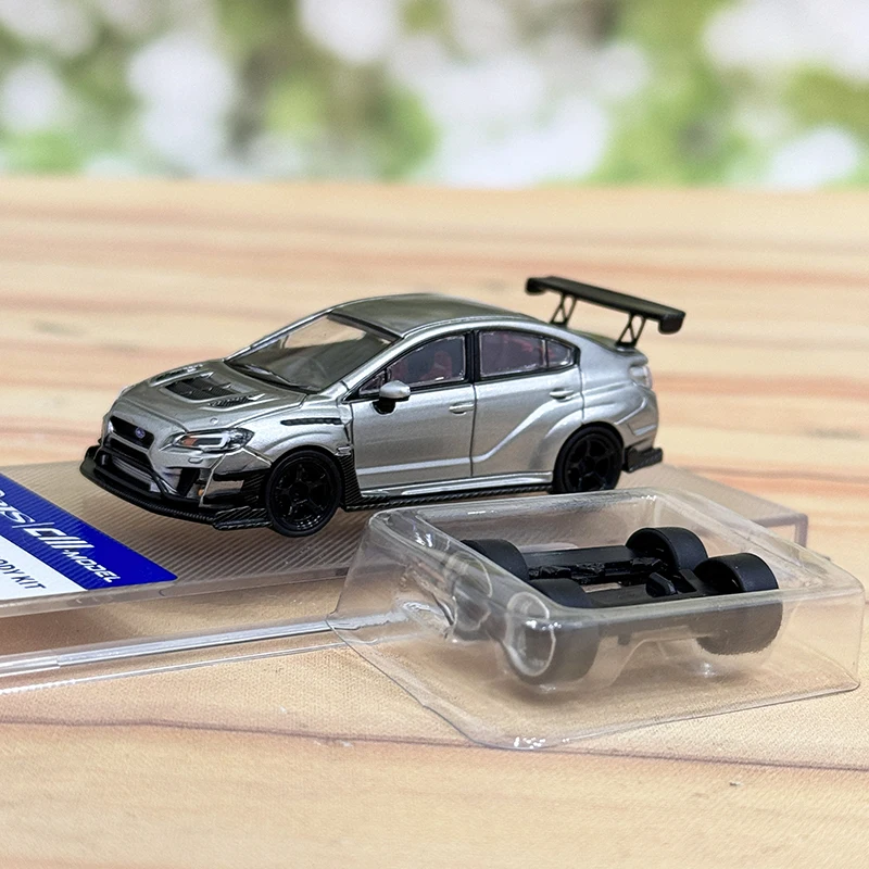 

Игрушечная модель автомобиля CM 1/64 WRX STI из сплава