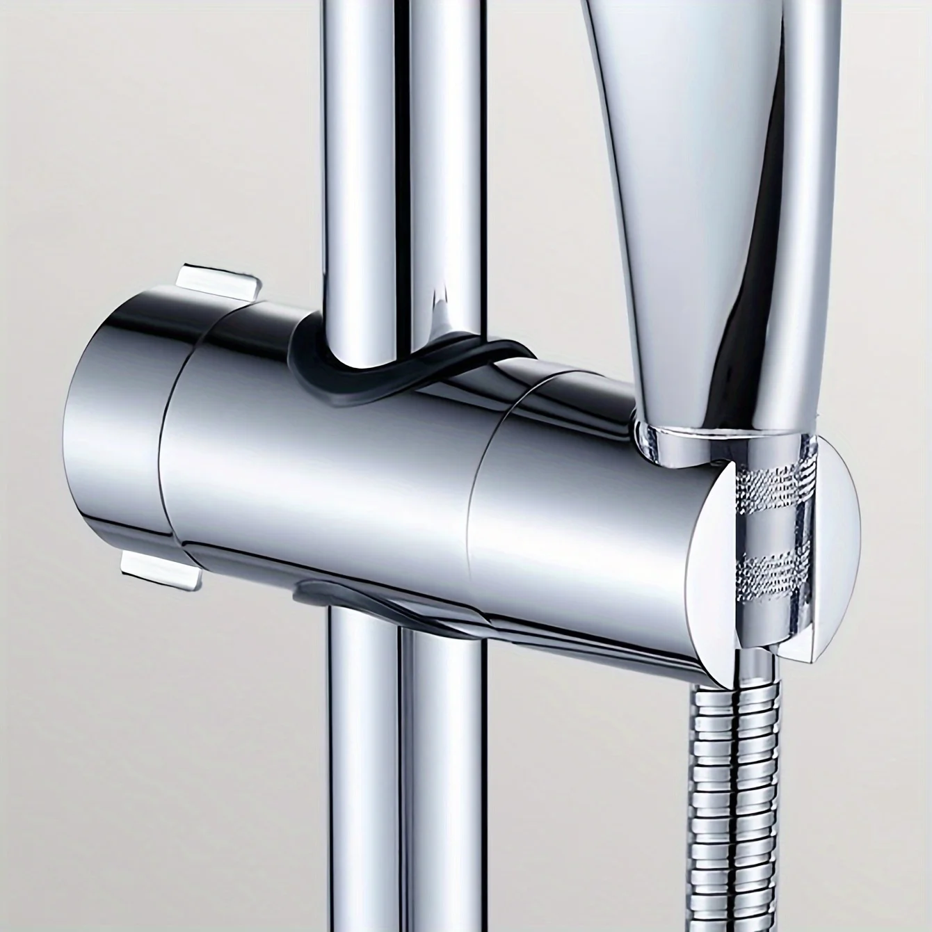 

Chrome Shower Head Holder with Adjustable Clamp - Wall Mounted, Classic Style, Suitable for Various Shower Heads