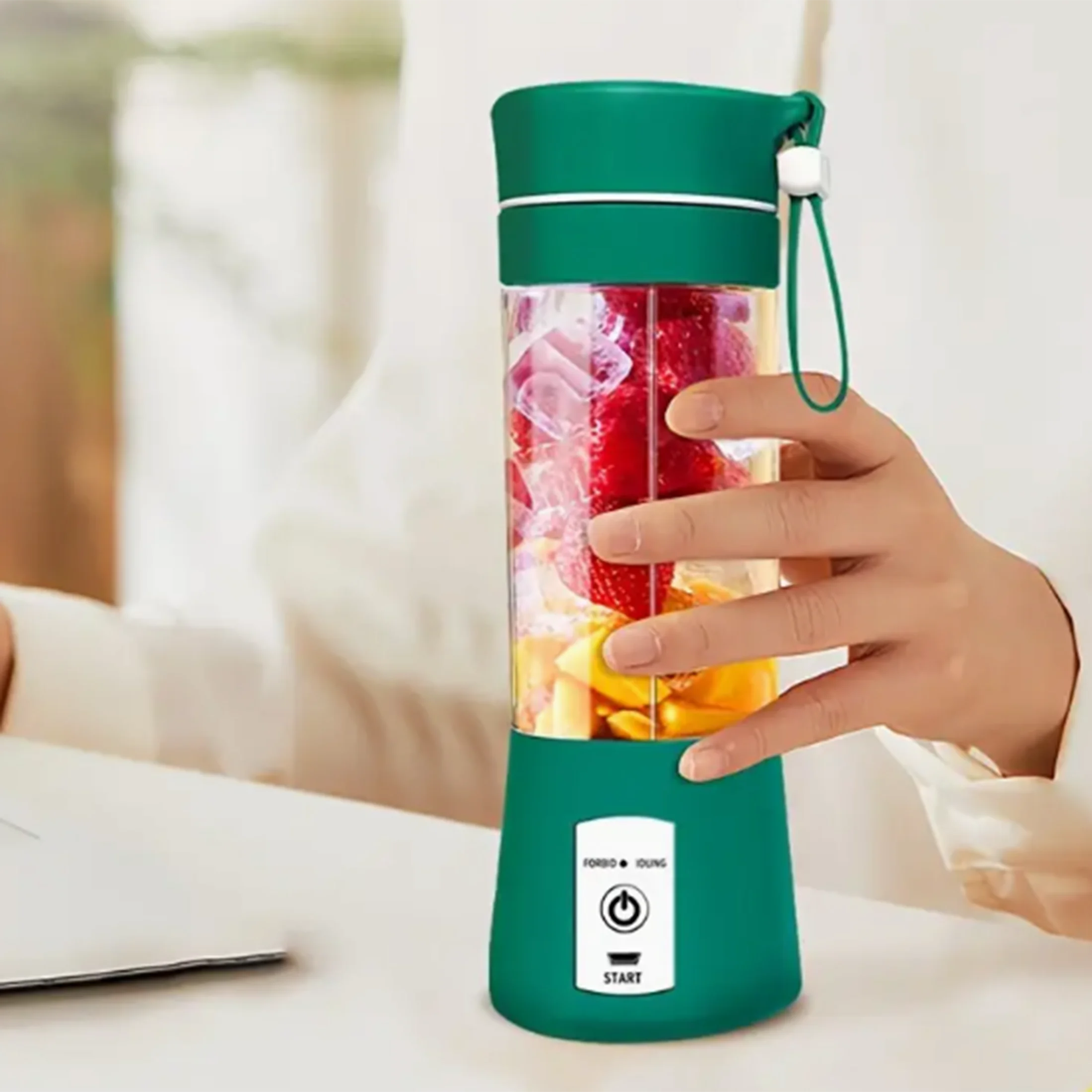 

portable rechargeable compact juicer,suitable for students and home use, multifunctional, USB charging