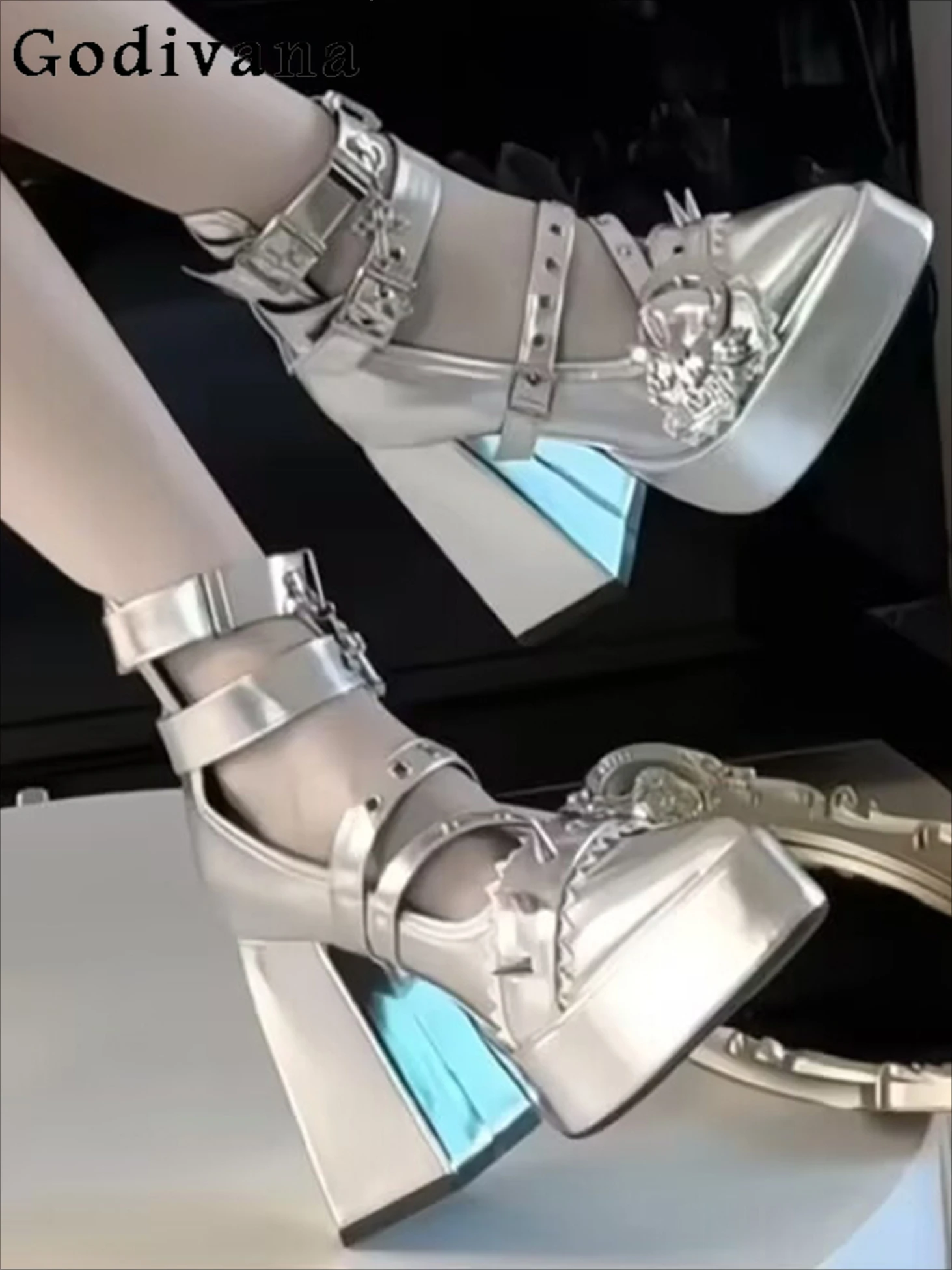 

2025 new elegant lolita silver one-word buckle with high heels rivets thick heel pointed Mary Jane women's single shoes