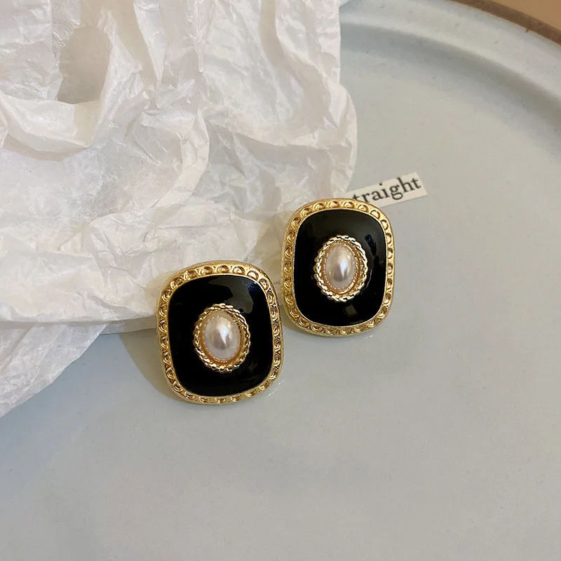 Black Enamel Oval Stud Earrings for Women Bohemian Trendy New Fashion Geometry Statement Small Earrings brincos 2024 new in
