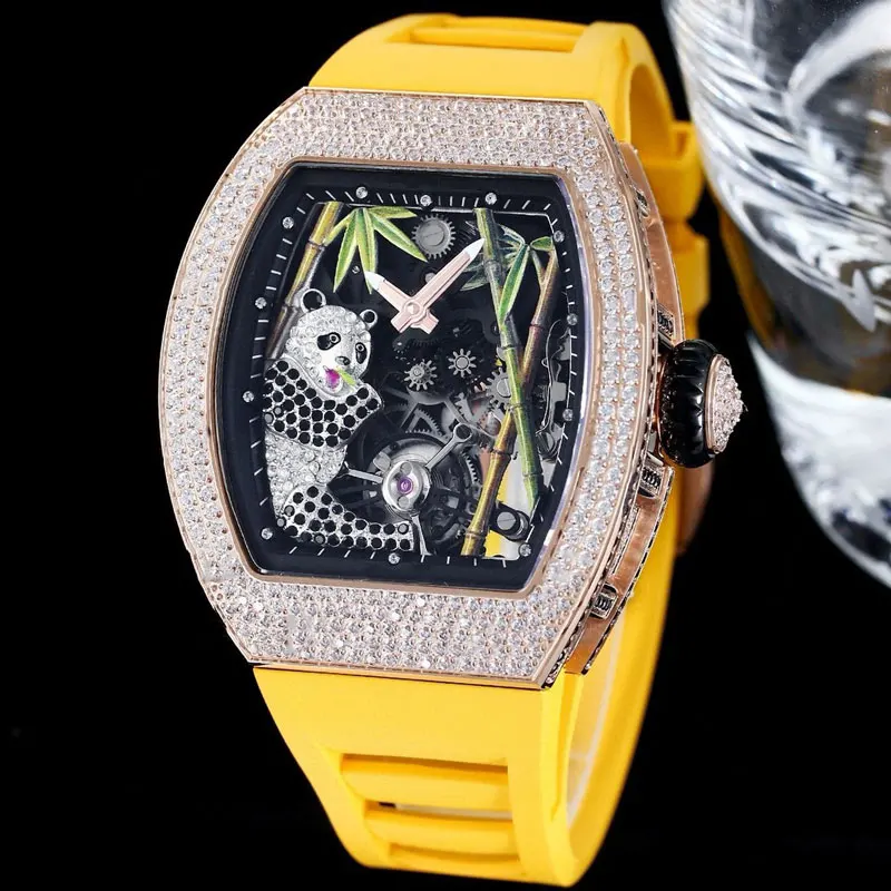 

's luxury with outstanding movement and classic design style Men's mechanical watch