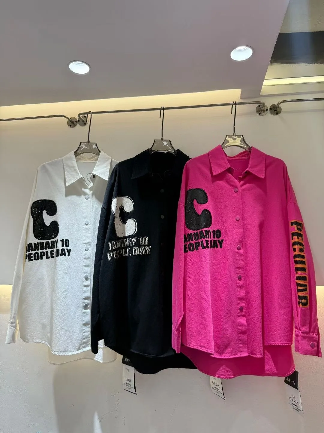 European Shirt Women's 2025 New Boy Friend Style Casual Heavy Industry Printed Sequins Cartoon Shirt Top Tide Black Thin Jacket