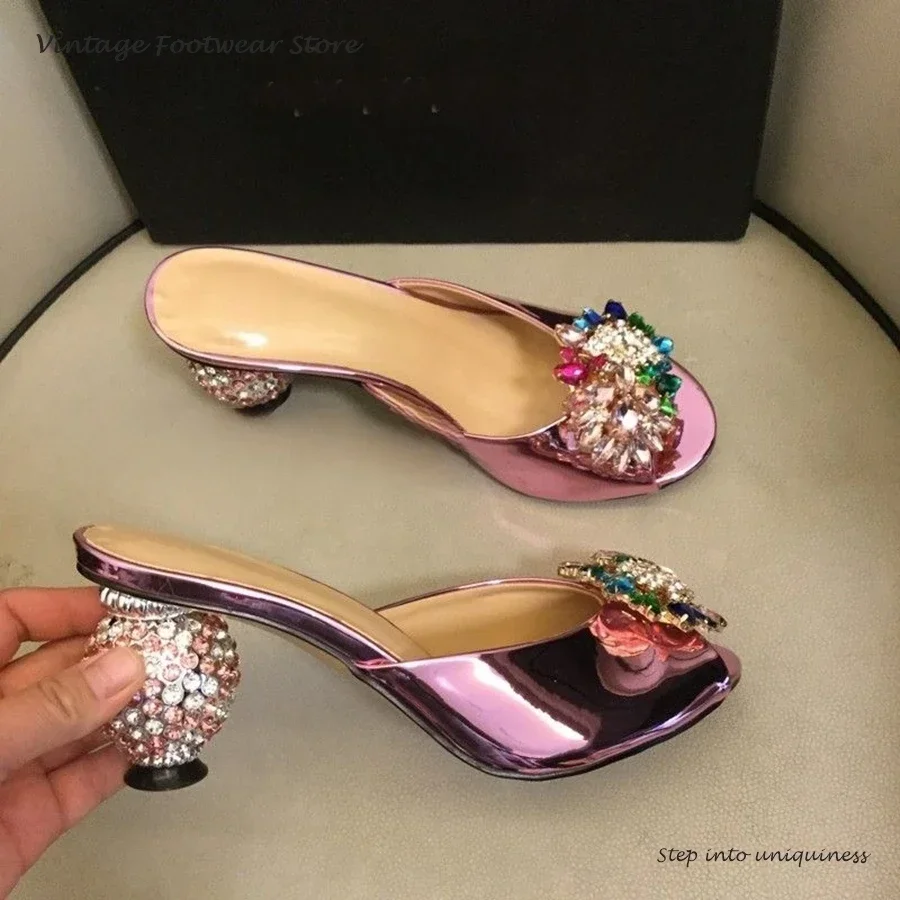 

Винтажные тапочки с украшением в виде хрустального цветка, круглые летние женские современные тапочки с открытым носком и стразами на высоком каблуке