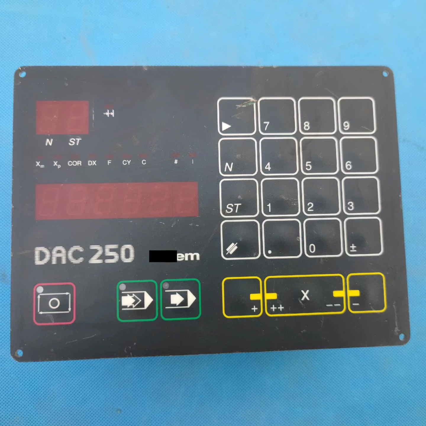 

Панель управления DAC-250 DAC250 для гибочного станка