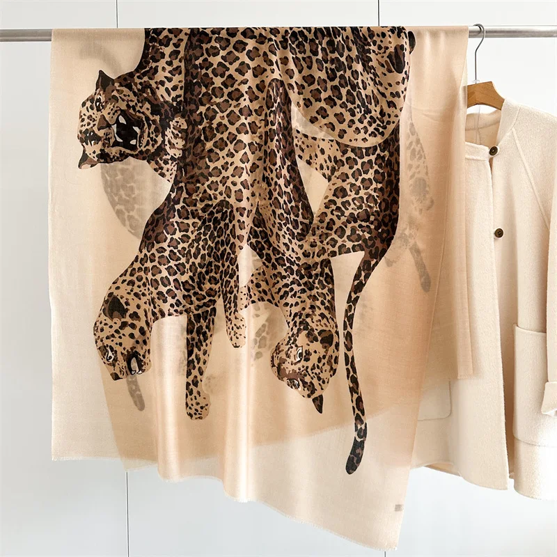 Lion Print Cashmere Tassels Shawl Scarfs For Women Winter Luxury Warm Cashmere Cape 200CM 100CM Femme Cachemire