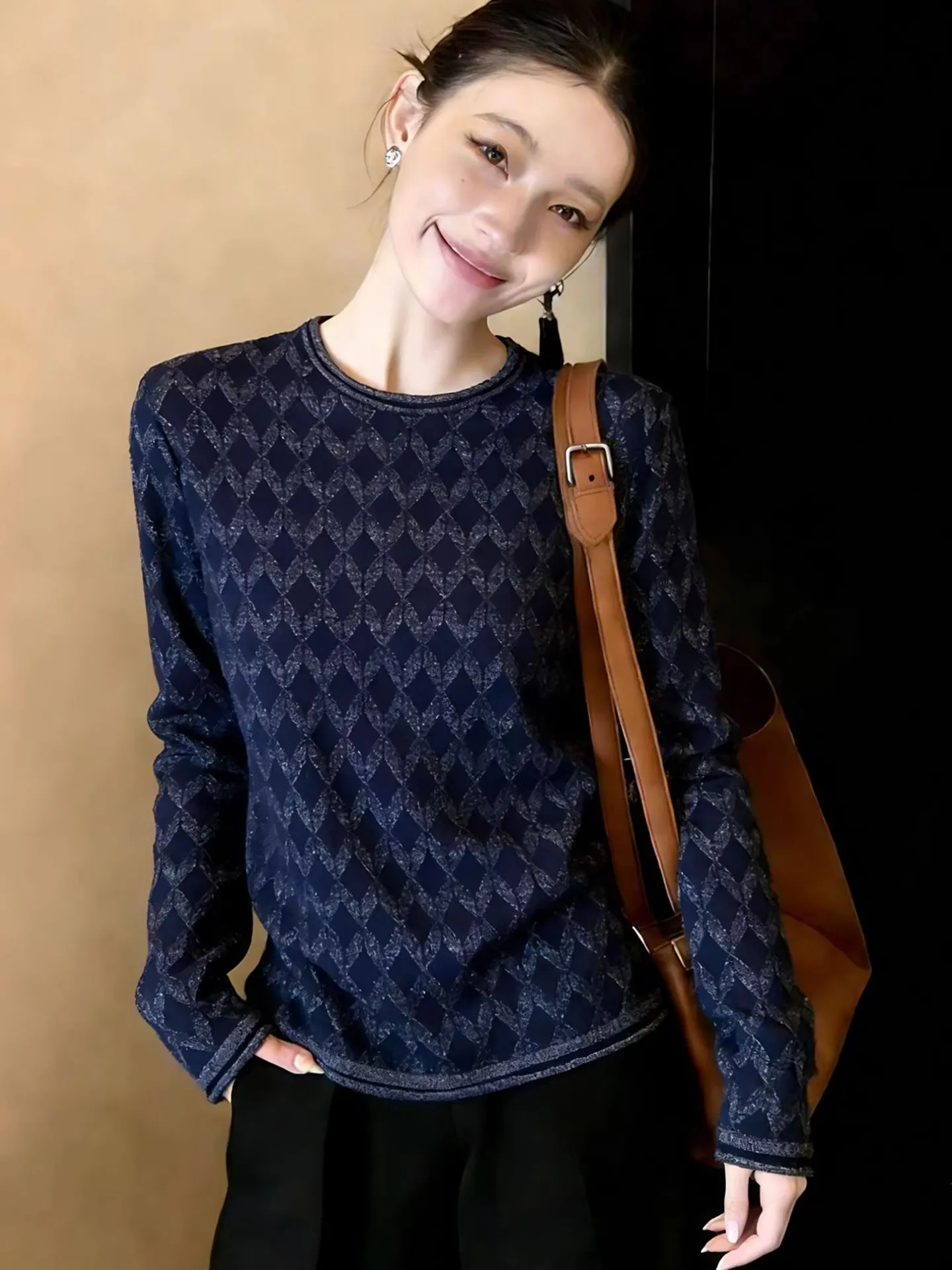 

Retro Geometric Texture Long Sleeve round Neck T-Shirt Elegant Casual Versatile High-End Base Shirt Top for Spring