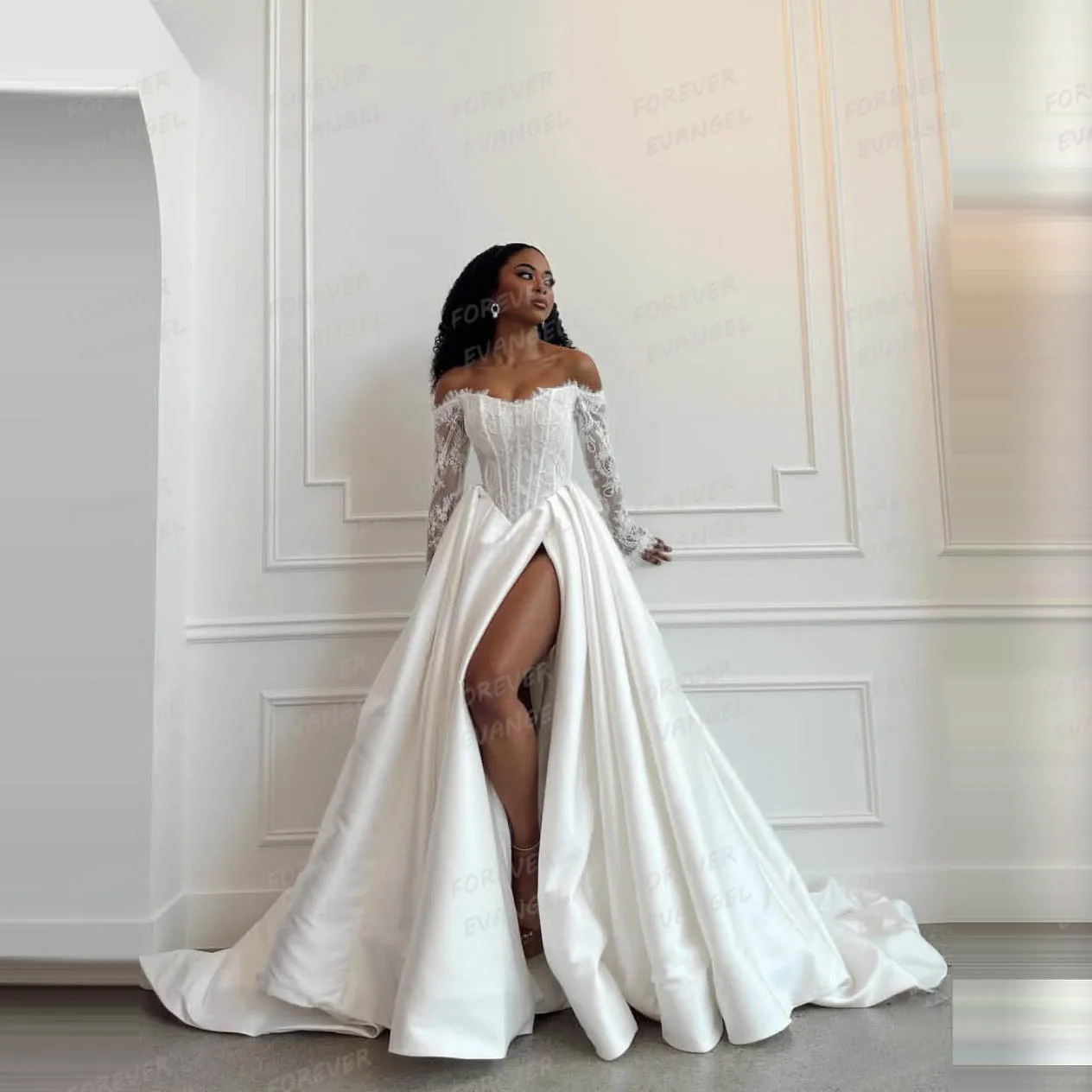 

Luxury Wedding Dresses A Line Woman Satin Off Shoulder Lace Long Sleeve Bride Gowns Split Princess Customized Vestidos De Novia