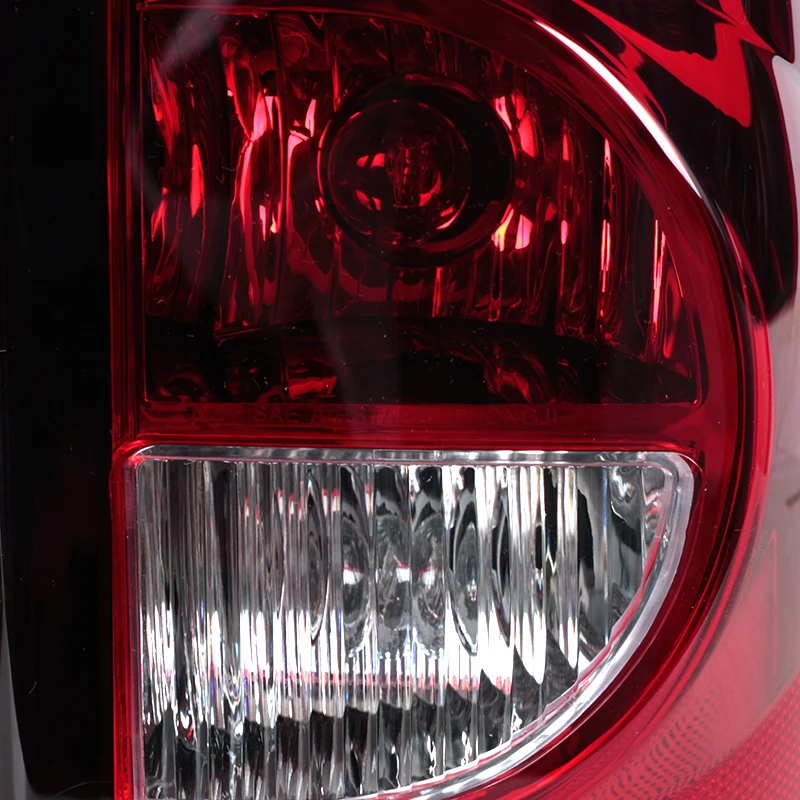 

For Chevrolet Silverado 2003 2004 2005 2006 Rear Bumper Taillight Rear Stop TailLamp Brake Light Turn Signal lamp Car Accessorie