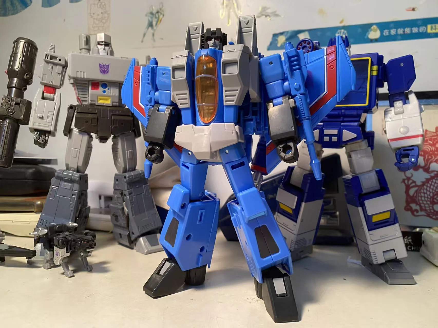 

Совершенно новая коллекционная фигурка Hasbro Transformers Voyager Series SS86 Thunder, в наличии, подарок на день рождения