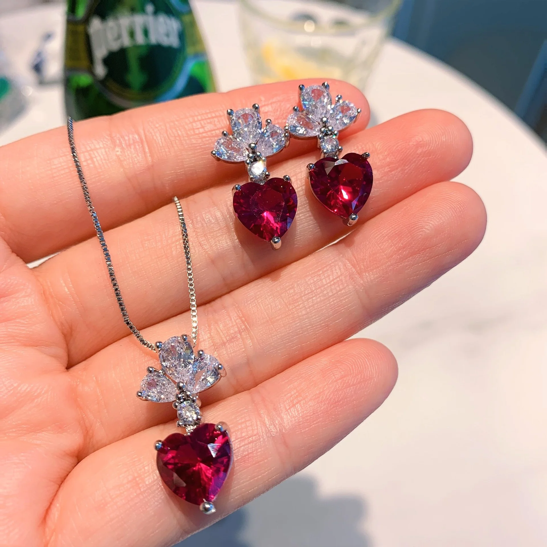 Luxury brand genuine real jewels Live broadcast fashion anti Pigeon Blood Red Love Pendant Earring Set main stone 10*10 high qua