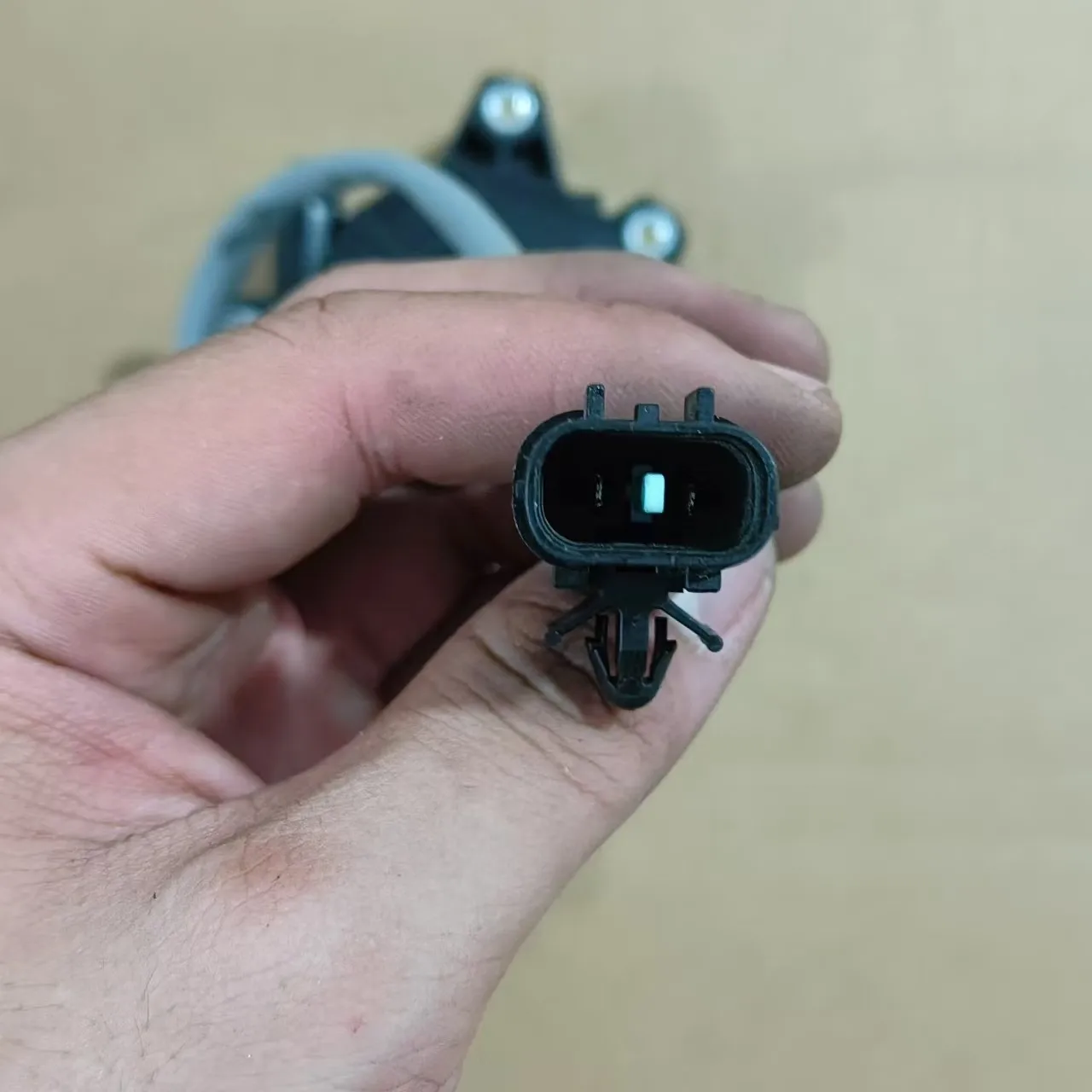 Fensterhebermotor 1744181610 1-74418161-0 1744181620 1-74418162-0 für Isuzu FVR23 6WG1 Fensterhebermotor Autoteile – Detail 7