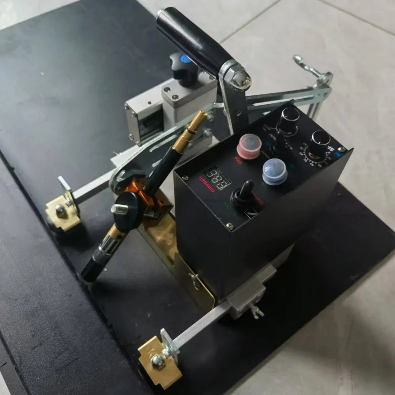 KAH3 Continuous and Intermittent Automatic Welding Tractor Mig Welding Portable Products Permanent Magnets Cheap Hot Sale