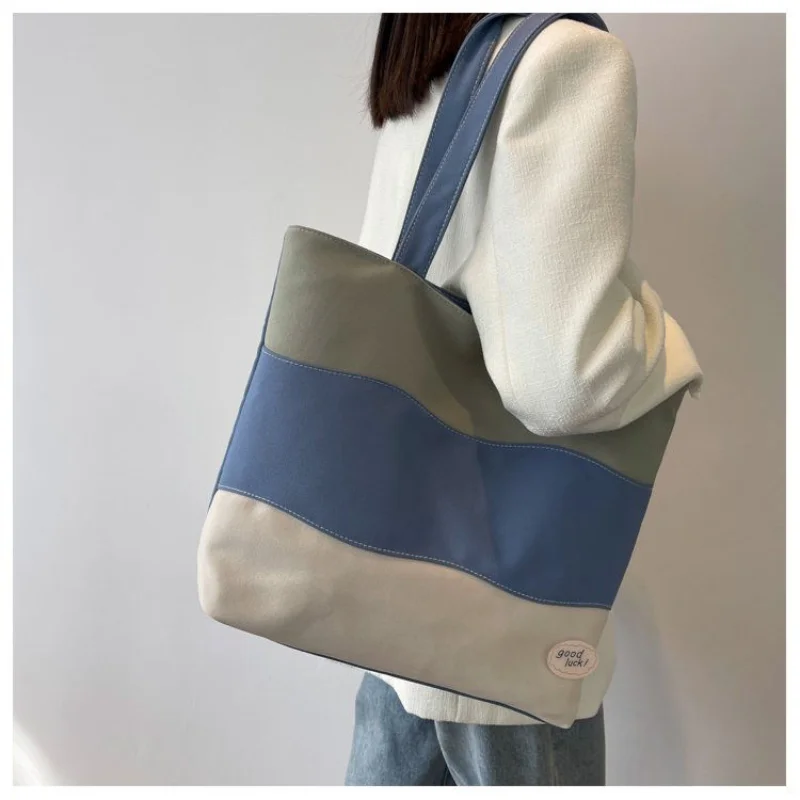 Literary Youth Single Shoulder 2024 New Style Japanese Student Fashion Commuter Fashion Trend Zipper Canvas All-match Tote Bag