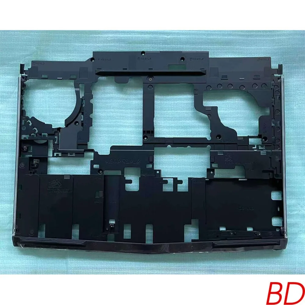 

Для ноутбука Dell Alienware 15 R4 0CXC98 CXC98: нижняя крышка/корпус (D-крышка)