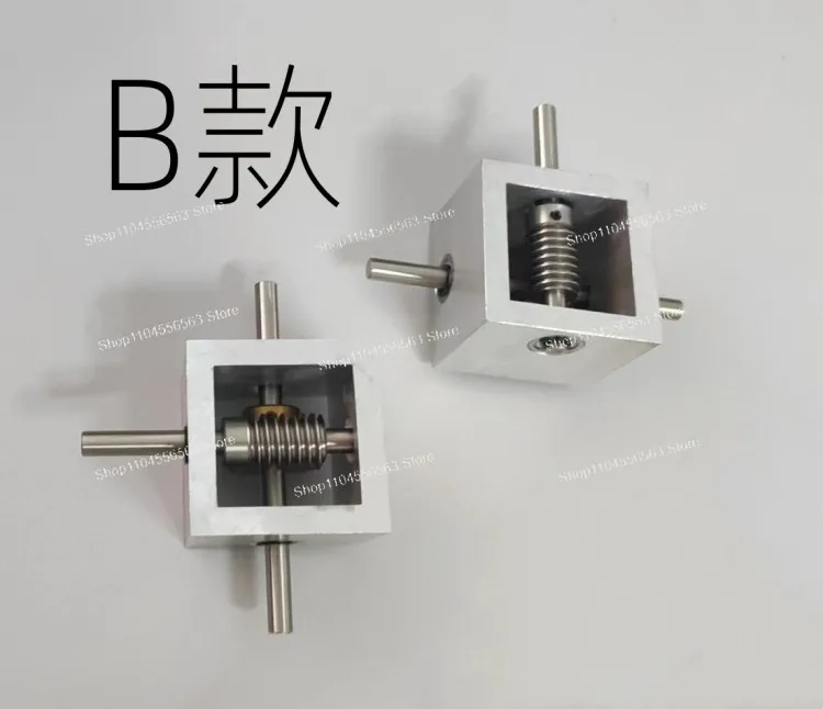 1 إلى 30 دوارة، علبة تروس صغيرة لتقليل تروس الدودة بزاوية قائمة 90 درجة علبة تروس عكسية