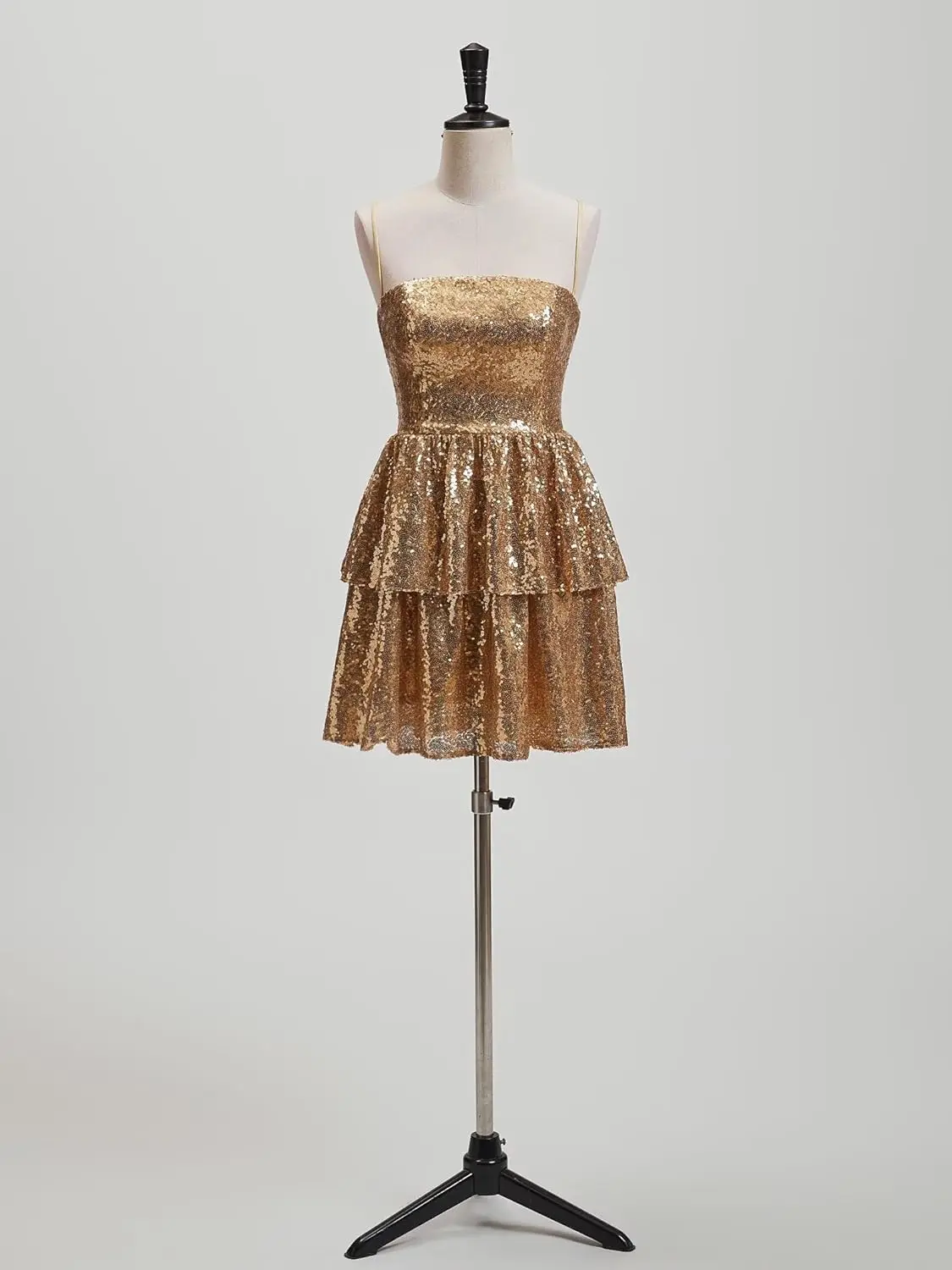 십대들을 위한 짧은 스팽글 홈커밍 드레스, 티어드 HOCO 드레스 2026, 플로우리 스파클리 칵테일 드레스, 졸업식 이브닝 드레스