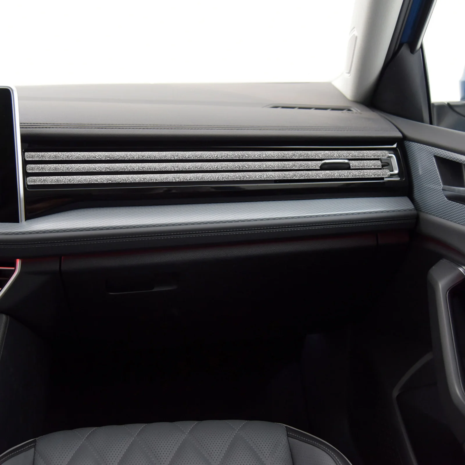 

10Pcs Car Air Vent Trims Stylish Protective Outlet Strips Easy Install Vehicle Decorations Car Vent Accessories