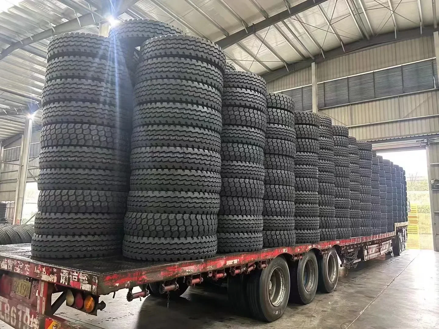 High Quality 11.00-R20 12.00-R20 Trucks Pattern Tyres For Truck Long March Tyres For Vehicles With Bottom Price