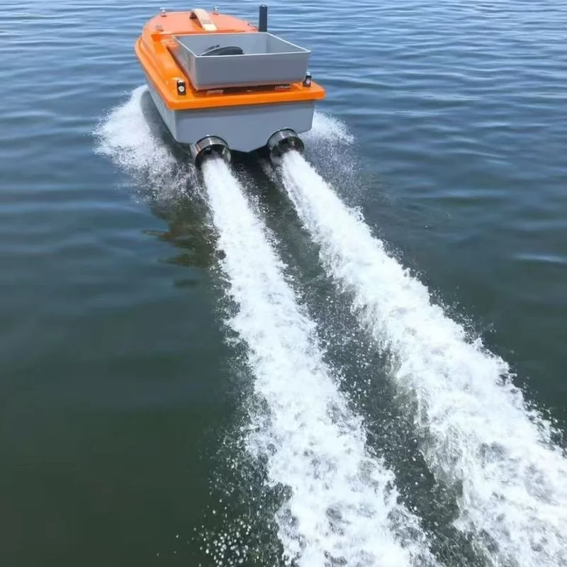 

Высокоскоростная радиоуправляемая лодка для прикормки рыбы 12В с GPS-позиционированием, контролем ветра, автовозвратом и функцией прикормки одной кнопкой для рыболовов-любителей