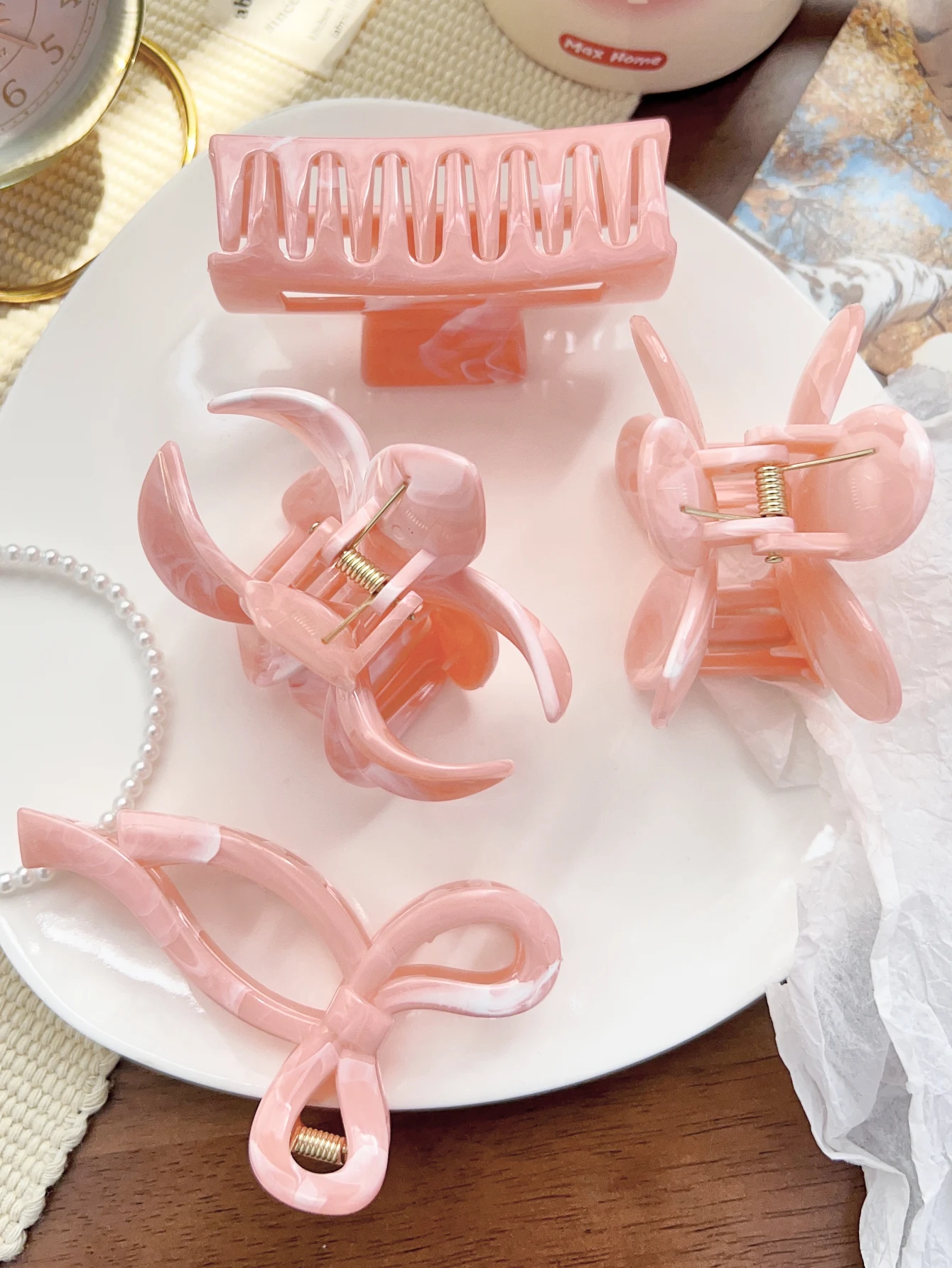 4 Buah Klip Cakar Rambut Besar Musim Panas Aksesori Rambut Kupu-kupu untuk Wanita Anak Perempuan Hiasan Kepala Bunga Modis Jepit Rambut Antiselip Jepit Rambut Kepiting