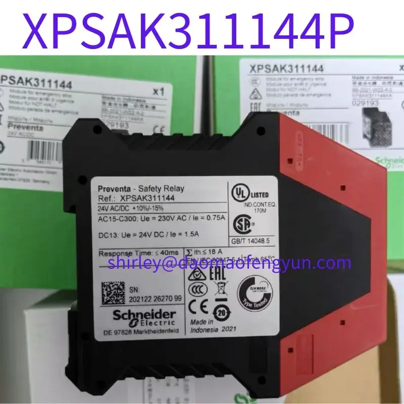 Brand New Original XPS-AK safety relay XPSAK3111144P