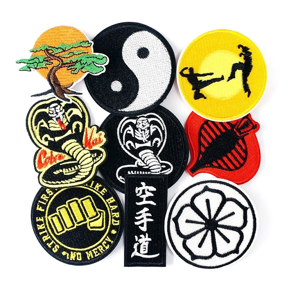 9Pcs/Lot Snake Karate Kung Fu Sakura Patches Embroidery Applique Ironing Clothing Sewing Supplies Decorative Badges