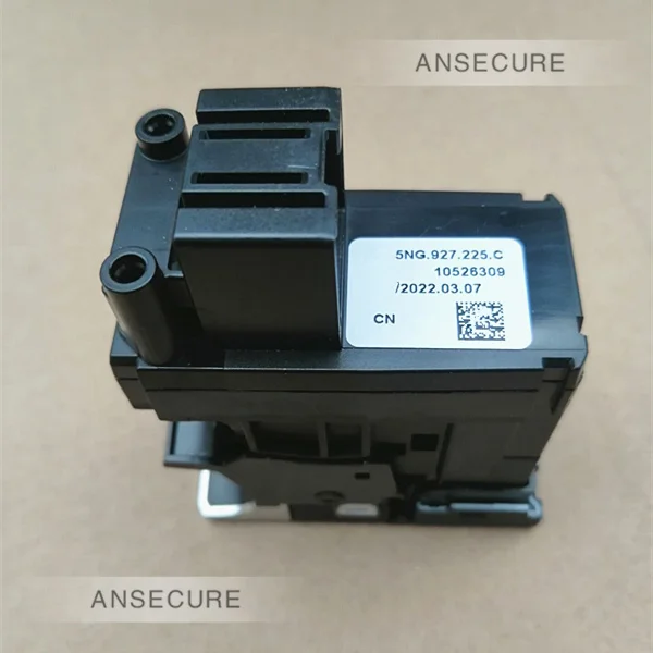 Electronic Handbrake Switch Parking Hand Brake Button Switch For Tiguan 2017-2023 Seat Tarraco 5NA 927 225 5NA927225 5NG 927 225