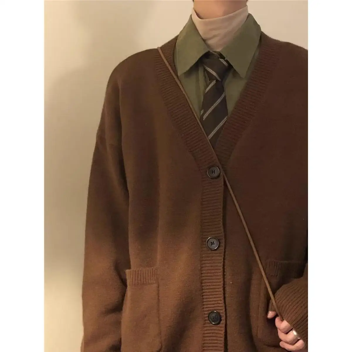 Chaqueta de punto marrón estilo cé para hombre, hoada, estilo coreano moderno, ropa de abrigo de primavera, cómoda, de fi...