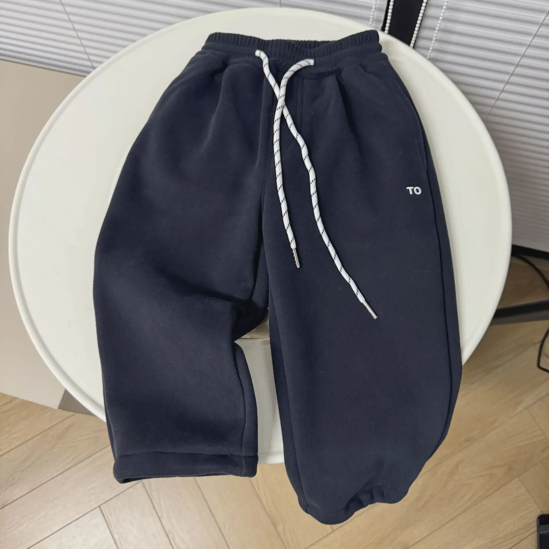 Boys' Curved Knife Pants with Fleece Sweatpants Children's One-piece Fleece Thick Warm Pants Carrot Pants