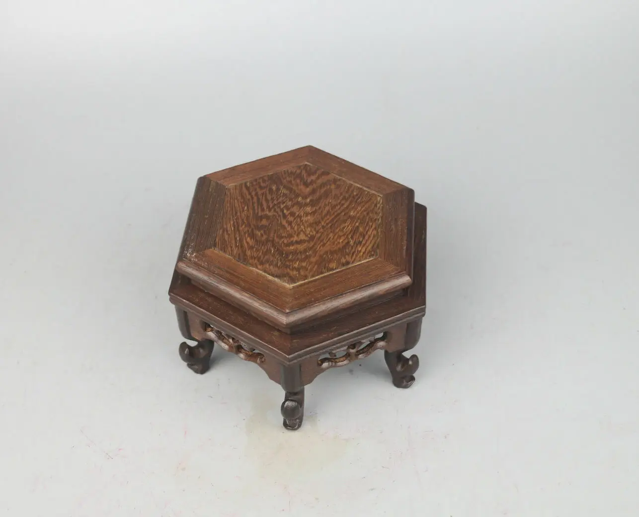 China wooden base Ji-chi wood rosewood carved hexagonal display shelf stand