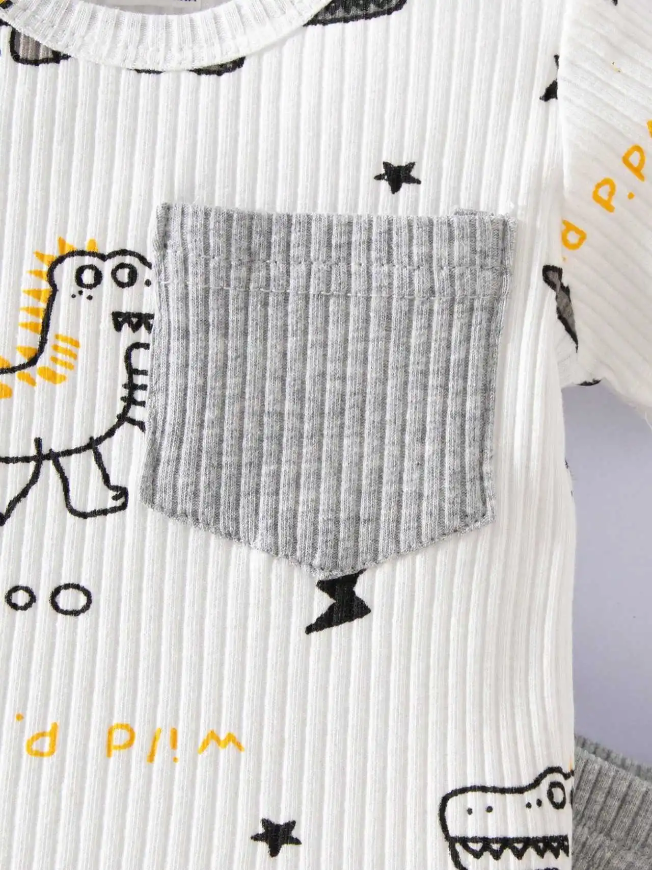 Zweiteiliges Set für Neugeborene, weißes, langärmliges Hemd mit Cartoon-Dinosauriermuster und grüner Hose, lässig, modisch – Detail 6