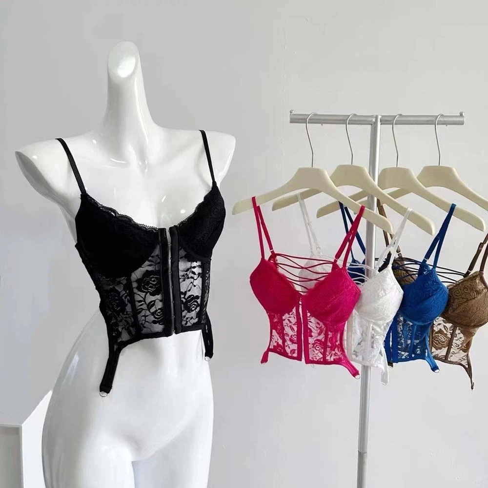 

Пряный стиль девушки, полые кружевные камзолы, облегающие прозрачные укороченные топы, уличная одежда, майки, жилет на подтяжках, дорожный жилет