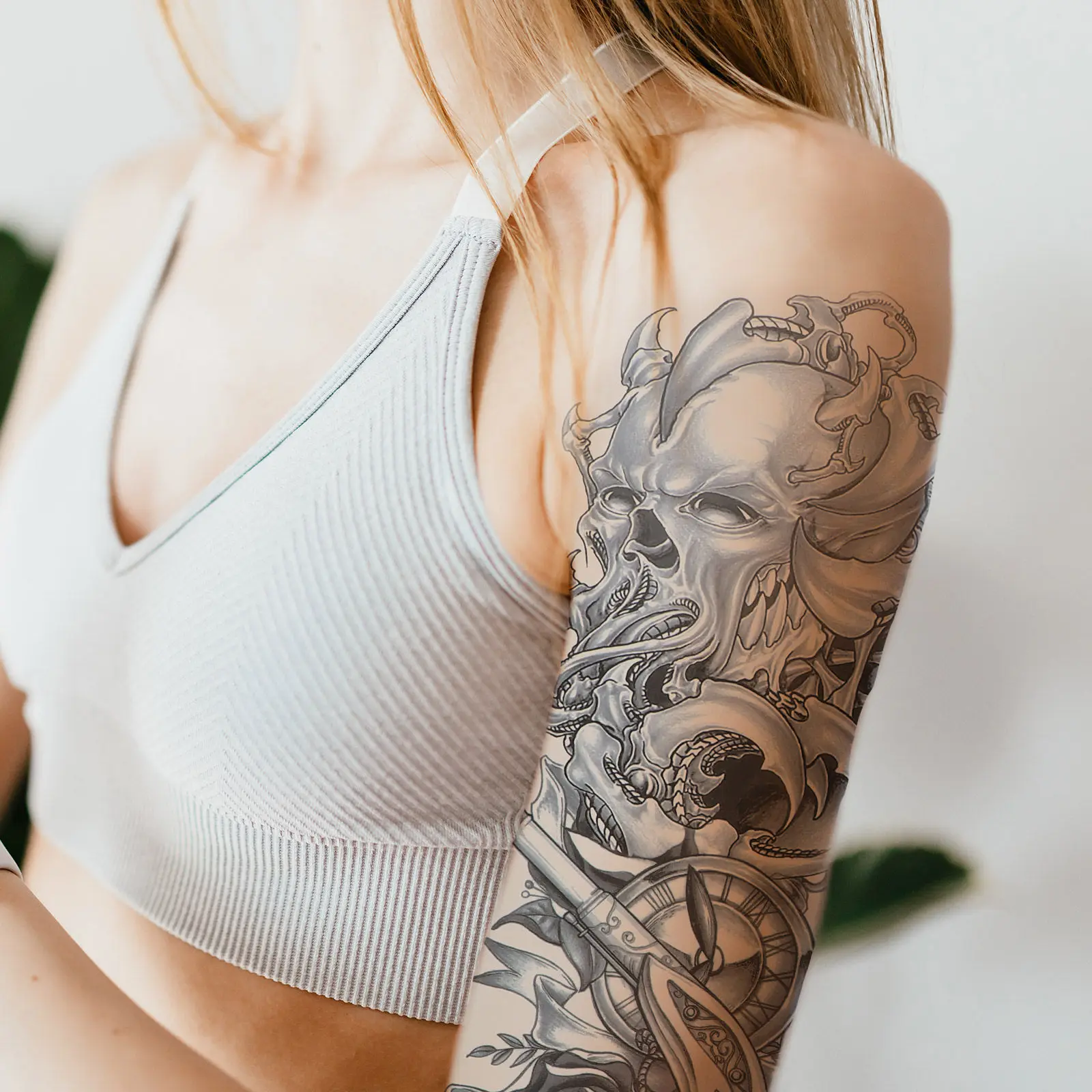

7pcs Waterproof Temporary Tattoos Stickers Body Sleeve Decals Arm Tattoos Transfer Paper Skin Friendly Easy Remove