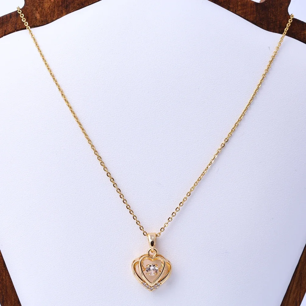 ネックレスは活気に満ちたハートトゥハートで売れ筋です。 チタン鋼のネックレスは時代を超越したクールさとエレガントさを備えています。