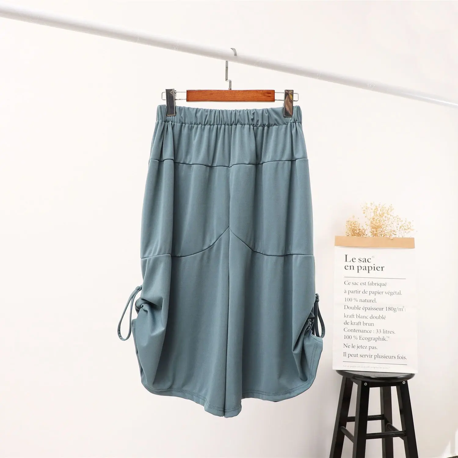 Oversized Women Clothing Summer Loose Shirring Solid Color Elastic Waist Harem Ladies Fashion Loose All-match Pocket Trousers