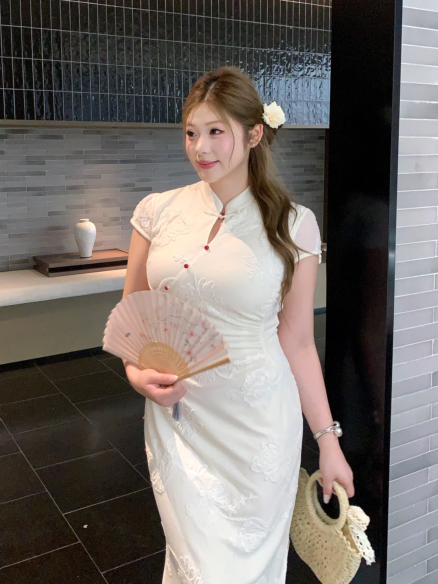 

Slimming Floral Embroidery New Chinese Style Frock for plus Size Women Elegant High Waist Long Dress Summer Season Wear