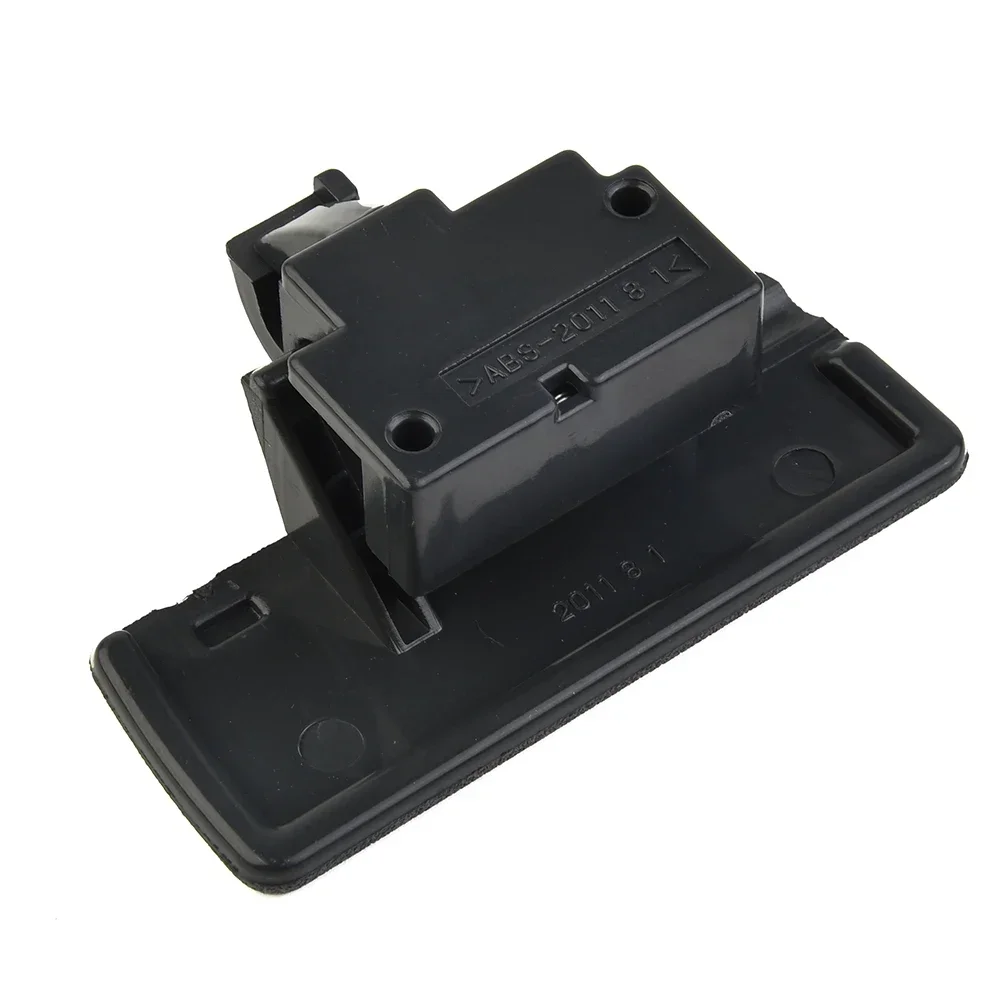 

1pc Black Car Storage Glove Box Compartment Handle Fit For Suzuki Swift 8.6x6x3cm PP Plastic Car Replace Accessories