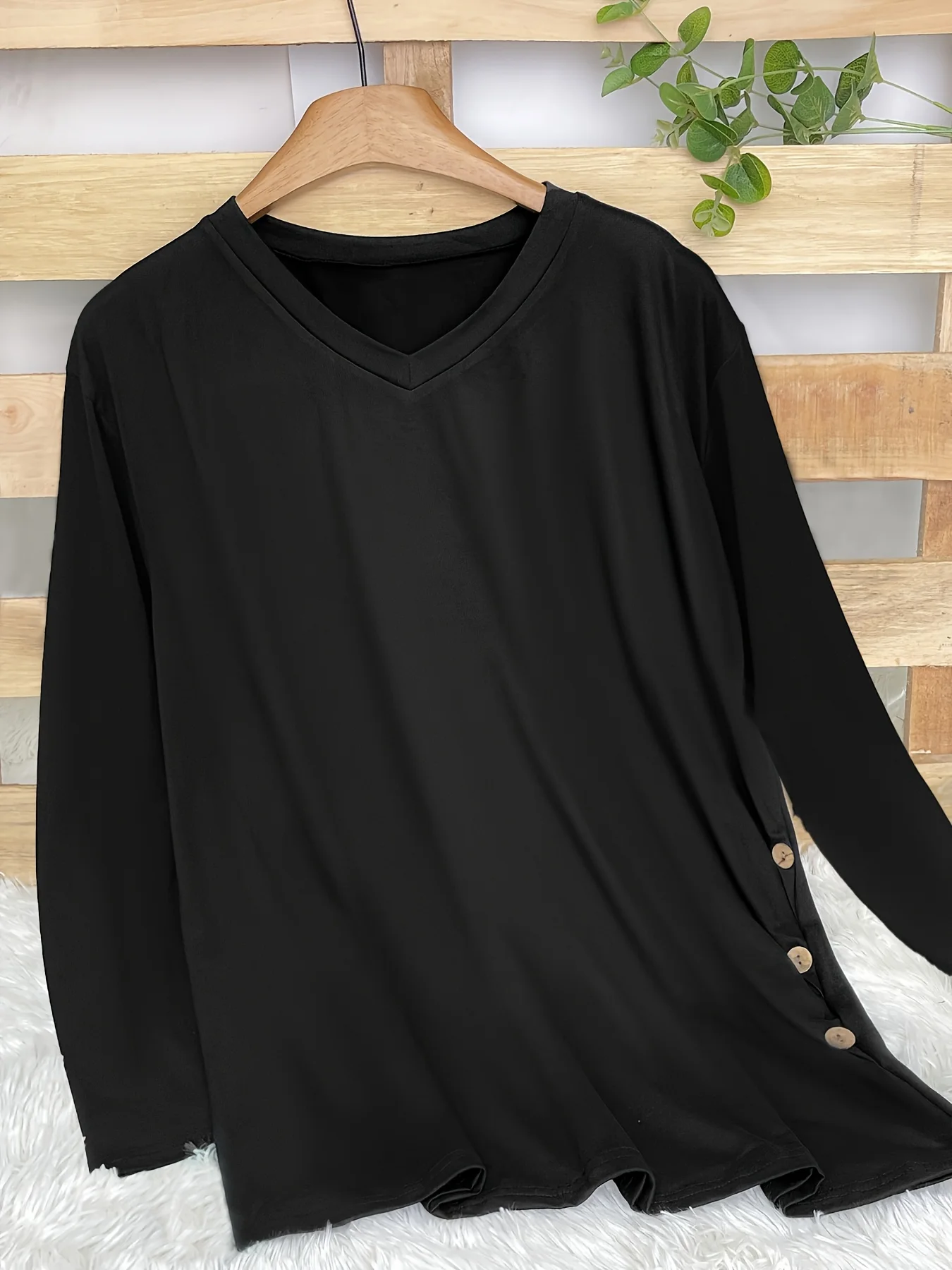 Plus Size Button Decor Ruched T-Shirt, Casual V Neck Long Sleeve Top For Spring & Fall Women's Plus Size Clothing