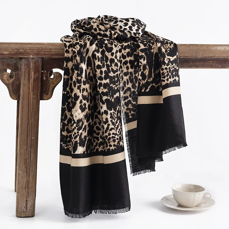 

European American Fashion Leopard Print scarf Imitation Cashmere Women's Scarves Winter Warmth Commuting Cold Protection Shawl