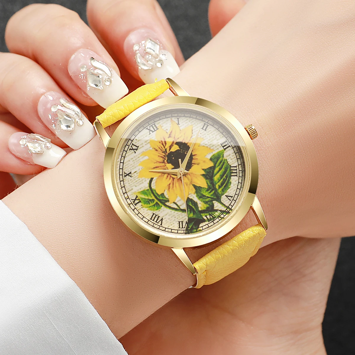 Fashion Flower Roma Dial Women Wristwatch Casual Leather Strap Quartz Watches For Ladies Clock Reloj Mujer（Without Box） image 2
