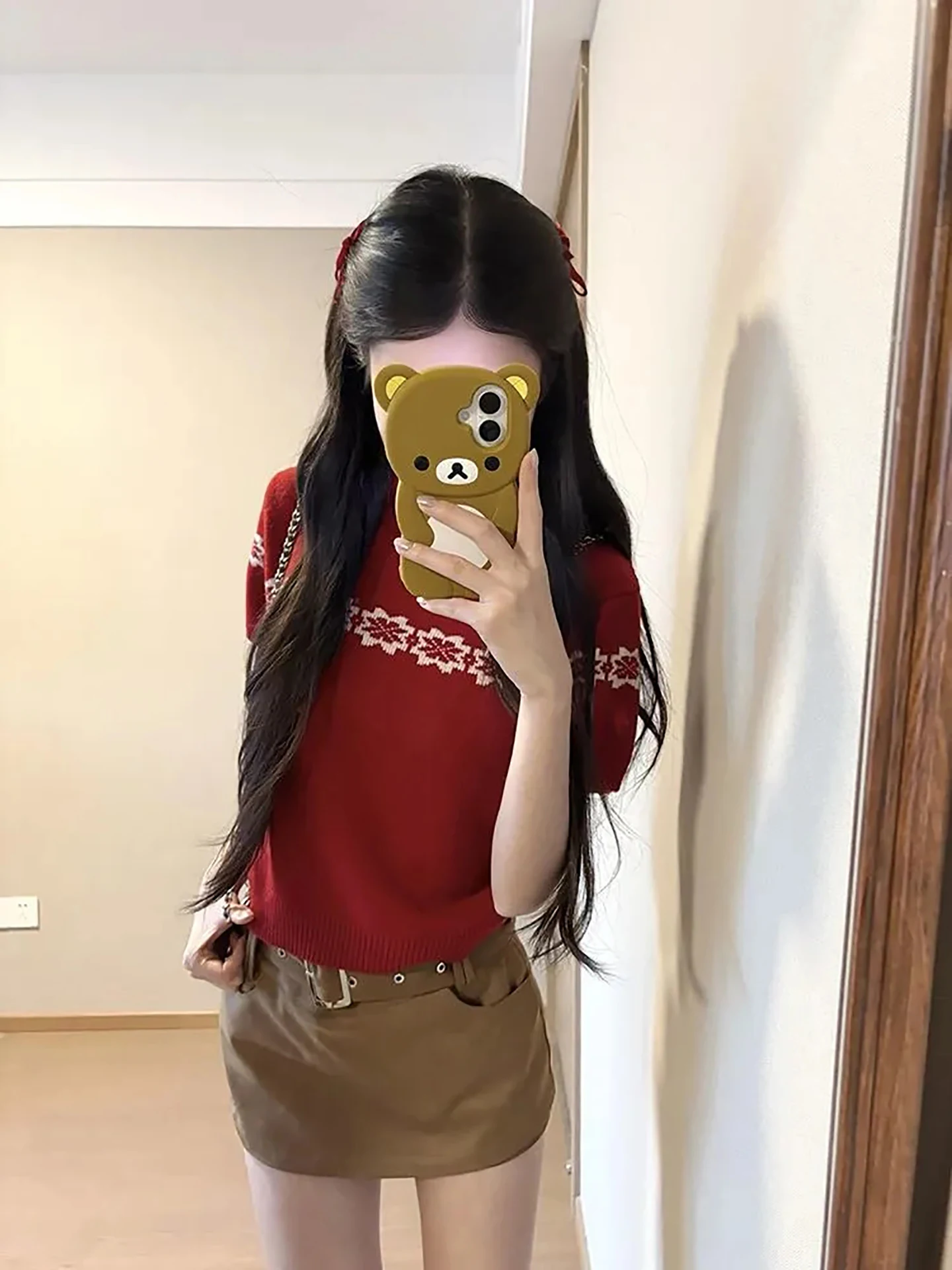 

Новогодний красный свитер, женский облегающий свитер с завязкой на талии, мягкий свободный вязаный топ, одежда для поездок на работу, зима 2025, модный тренд