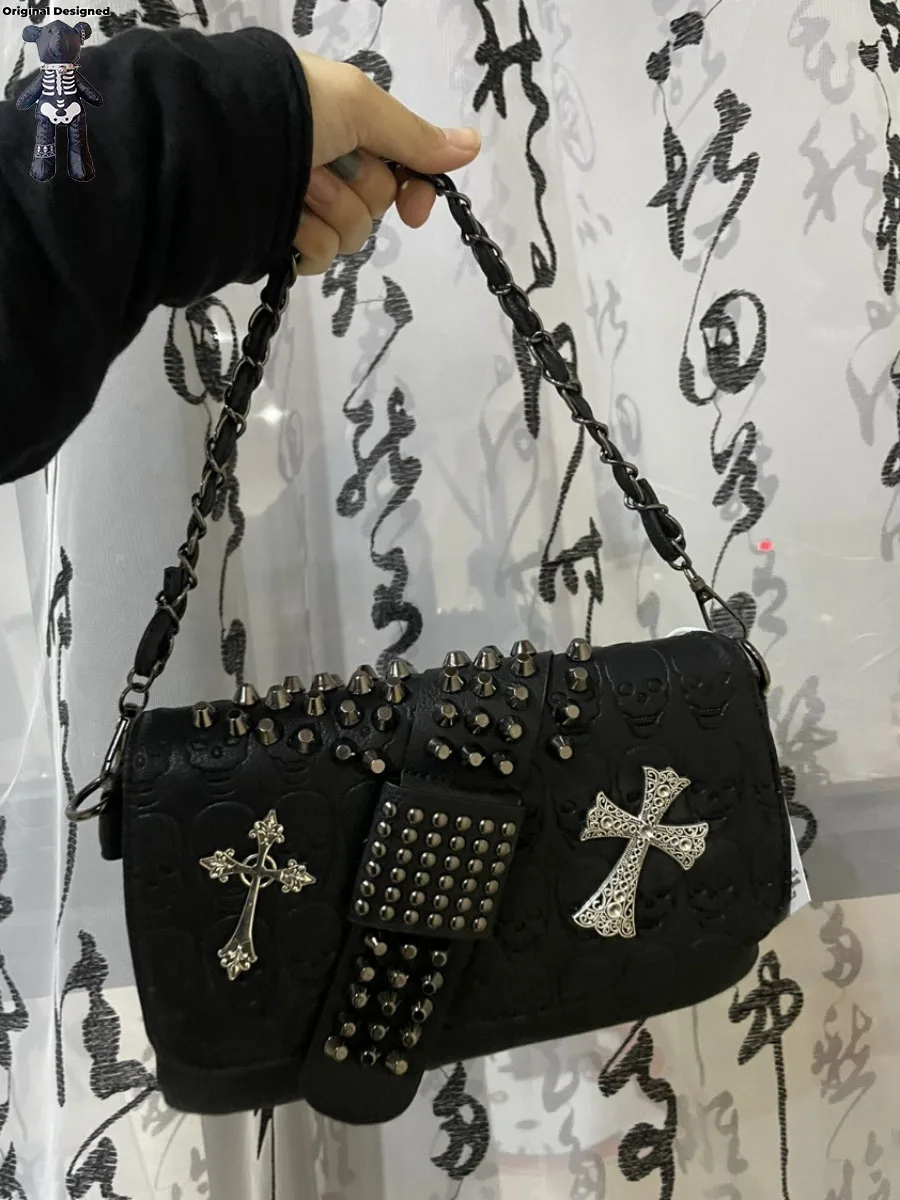 Punk Style Women Handbags Pu Leather Skull Tote Bag Black Large Capacity Shoulder Bag Cross Chain Crossbody Bags